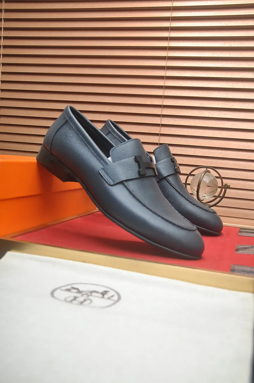 Men's shoes💰540💶[HERMES] (cowhide lining)🍀Italian top luxury🍀He does not pursue novel styles and gorgeous colors, but attracts the favor of successful men with his flawless, elegant and classic style. Formal leather shoes This very comfortable, simple and stable style allows you to easily match any style! The pattern is absolutely 1:1 refined from the original case, and we strive for excellence in materials, imported cowhide + cowhide lining💪💪💪extraordinary texture👍! .Code number: 39-45 (45 customized)